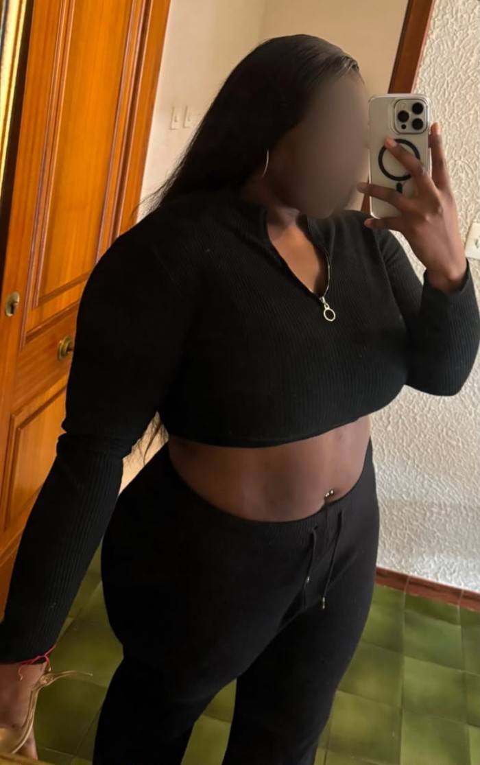 CARLA CHICA CARIÑOSA LLEGA EN TU CIUDAD