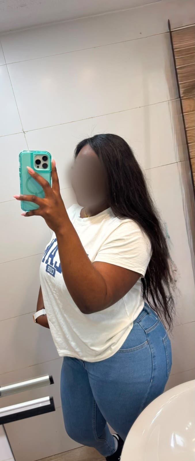 CARLA CHICA CARIÑOSA LLEGA EN TU CIUDAD