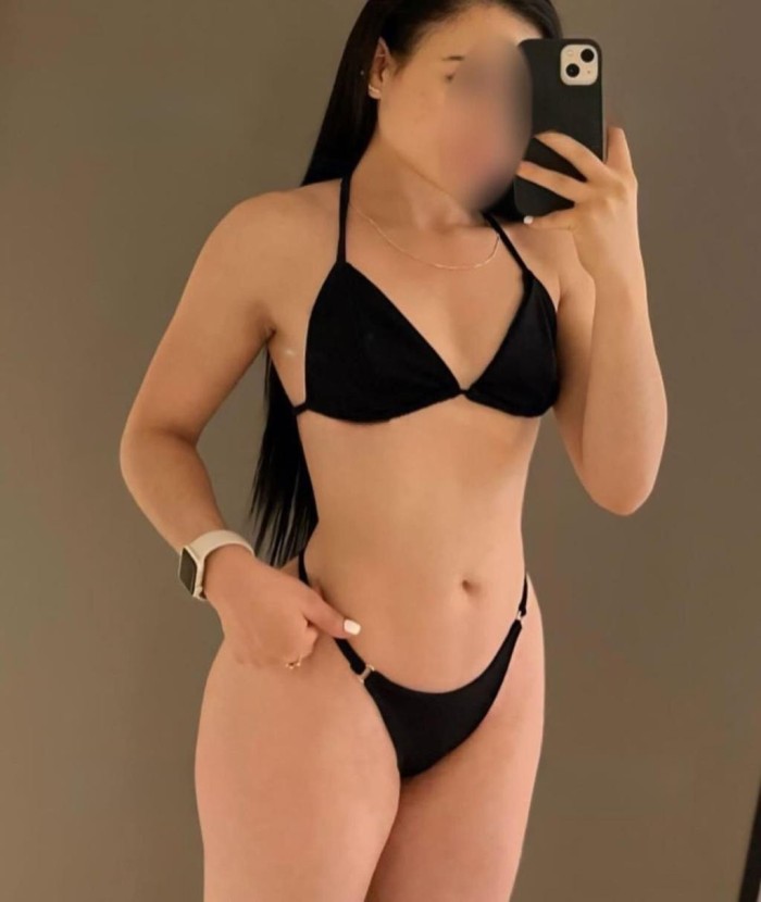 Anna catalana 37 años delgada morena sabadell