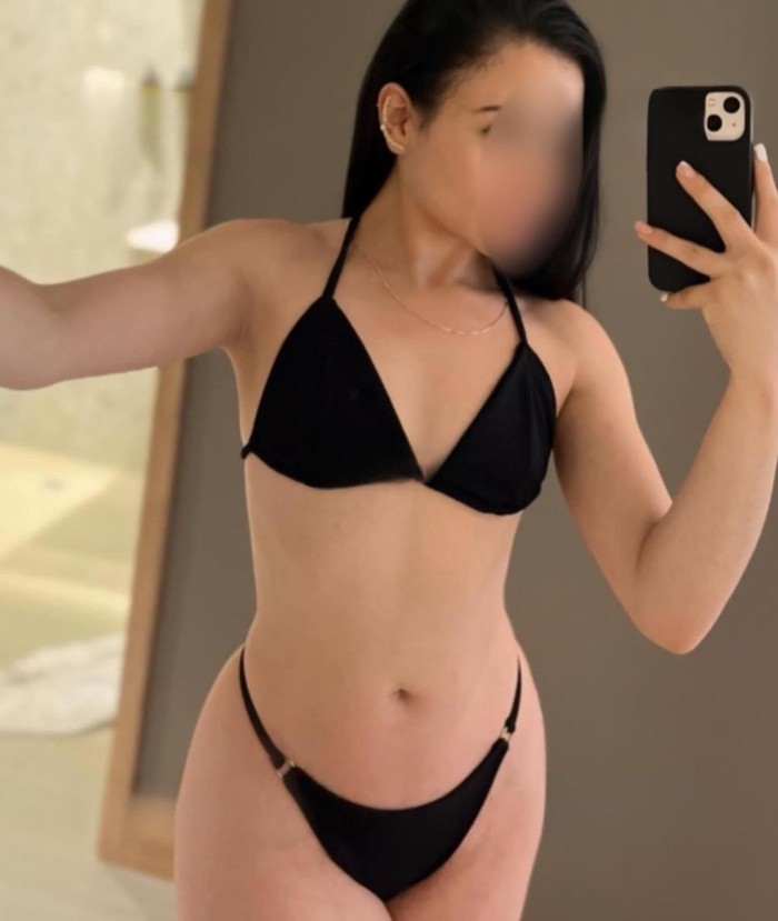 Anna catalana 37 años delgada morena sabadell