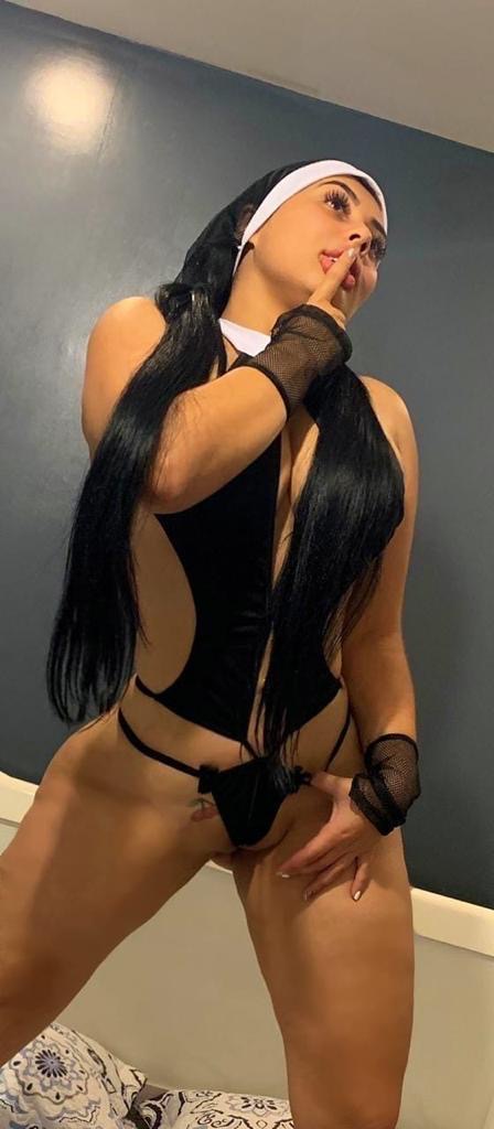 Colombiana nueva en tu zona muy cachonda fiestera