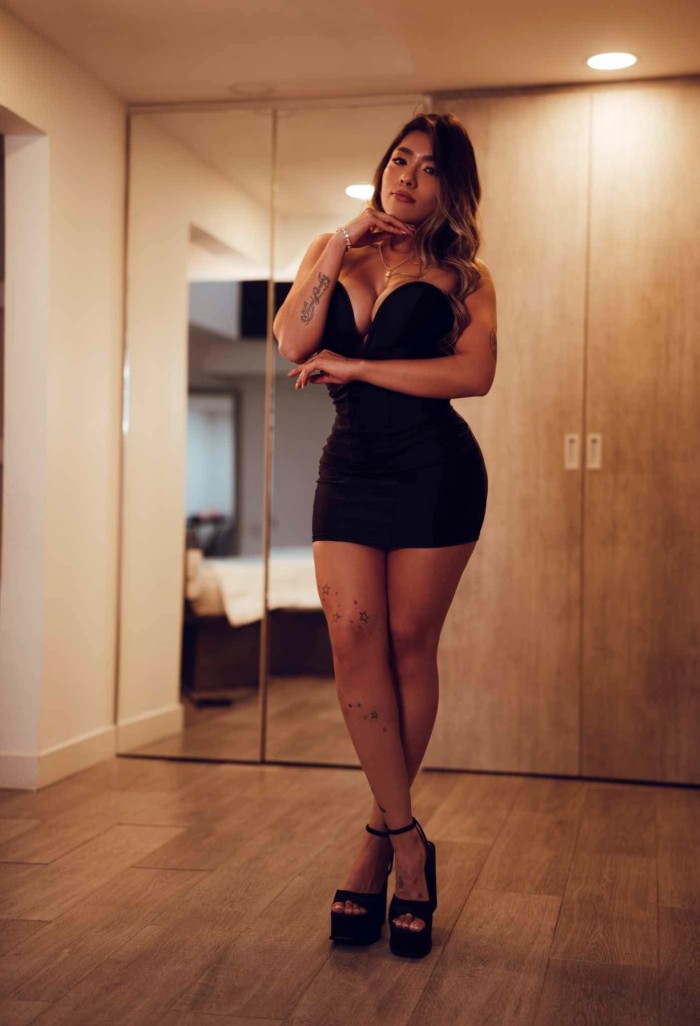 Sofía – Modelo Colombiana en Ibiza | Elegancia,