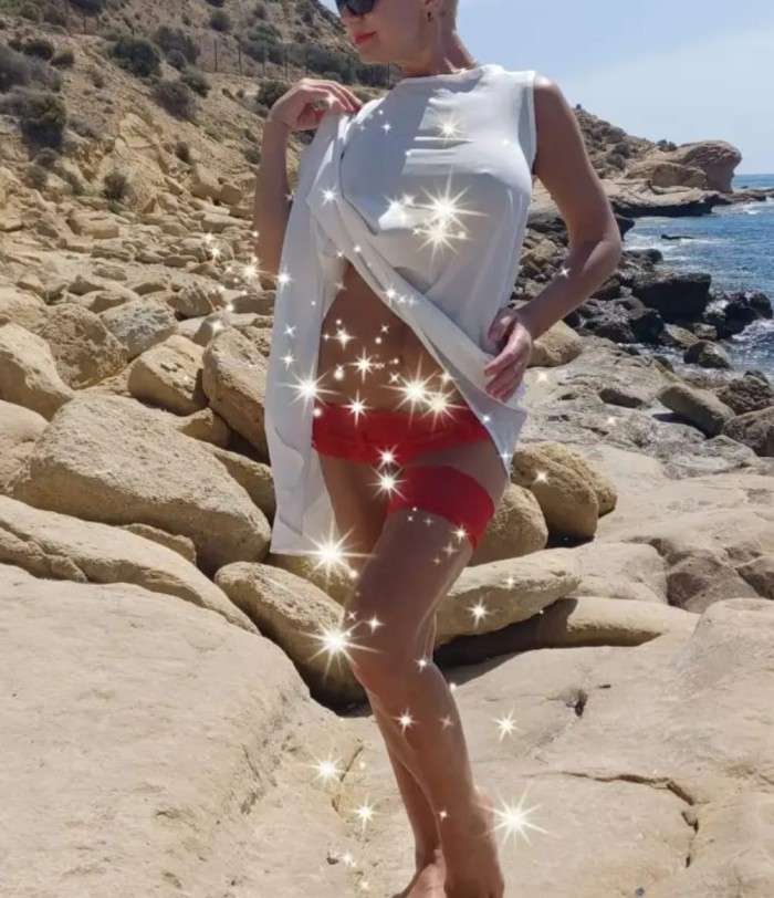 BOMBA DE SEXO COMPLACIENTE A TUS CAPRICHOS