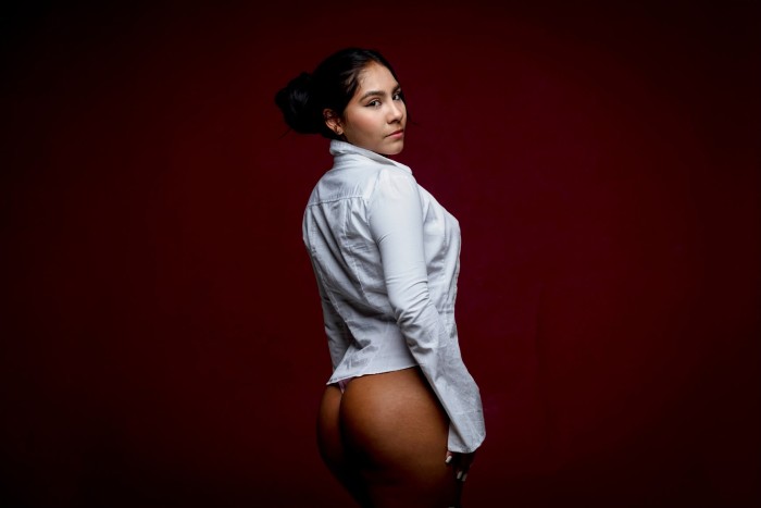 Zara – Modelo Venezolana en Ibiza | Distinción,