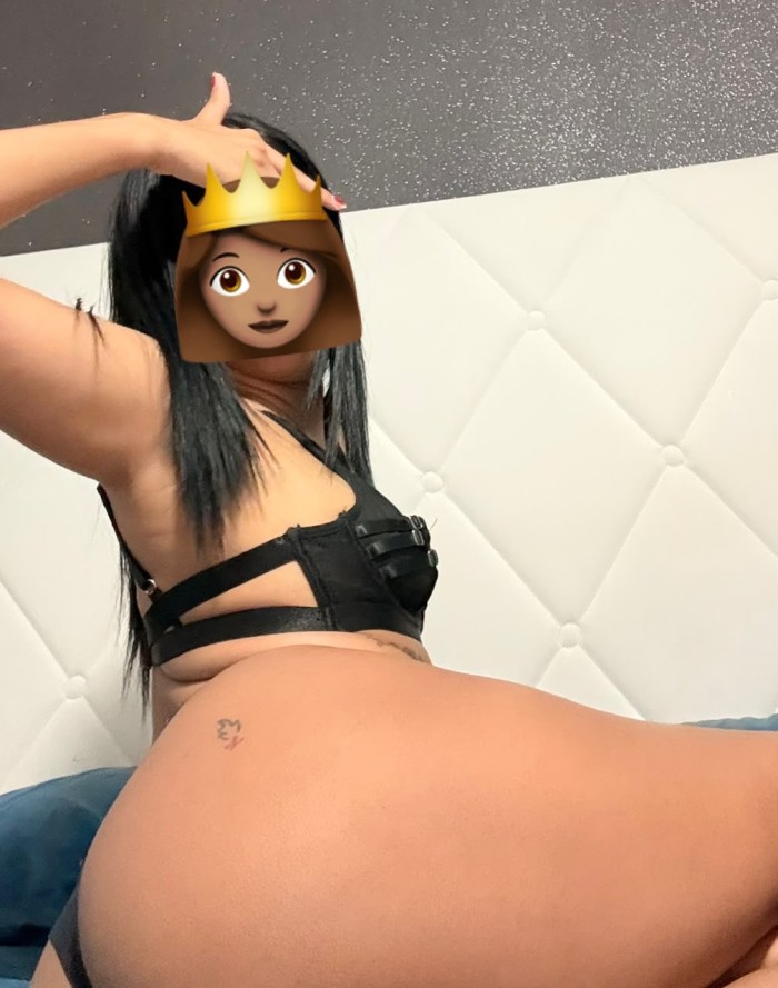 Chica jovencita  muy cachonda en Tres Olivos