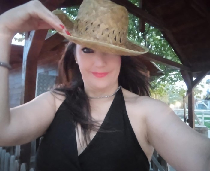 ESPAÑOLA. LO MÁS GUARRO, LO MÁS VICIOSO…ME FOLLAS? FIESTERA