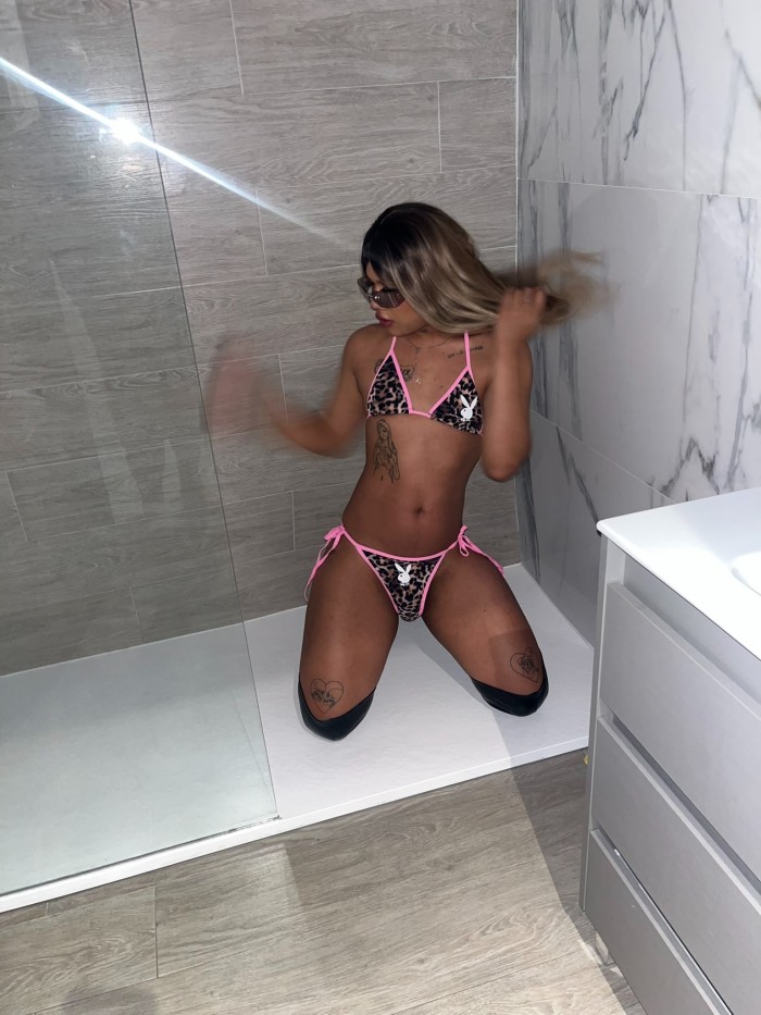 Travesti jovencita pollona