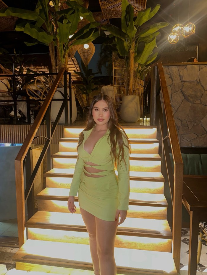 TOP, NATHALIA CUERPO DELICIOSO Y NATURAL AMOR