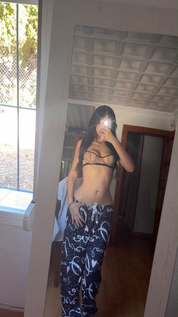 Jovencita dispuesta a todo