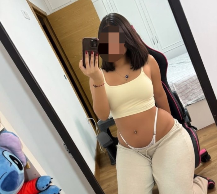 Cristina chocho caliente y apretadito