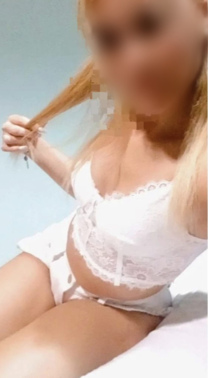 RUBIA DELGADITA, MORBOSA Y FIESTERA