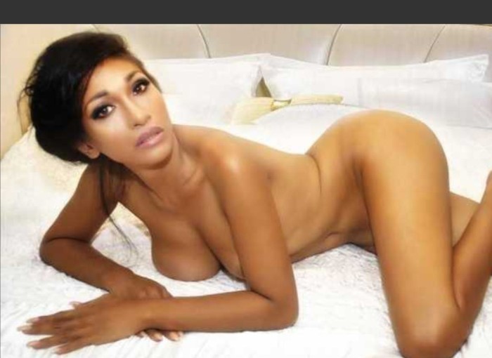 Nena trans guapa muy puta en la cama