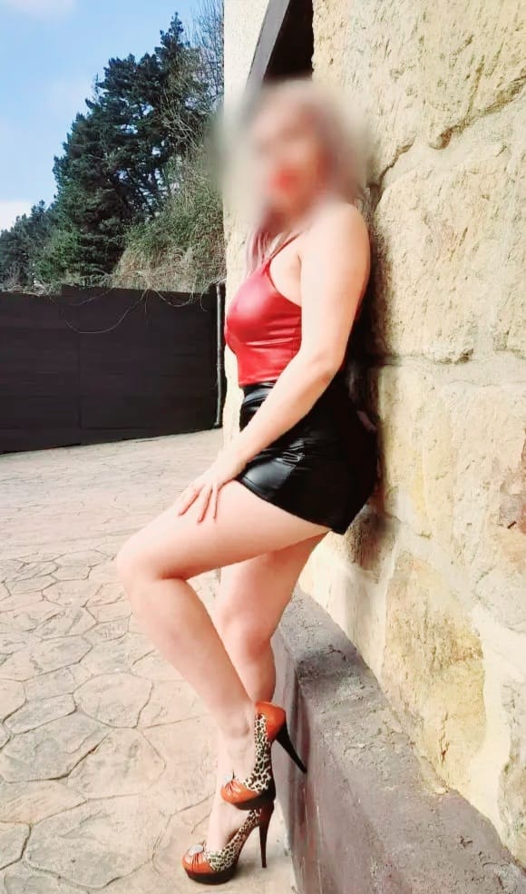 DIOSA DEL PLACER COMPLACIENTE A TUS CAPRICHOS