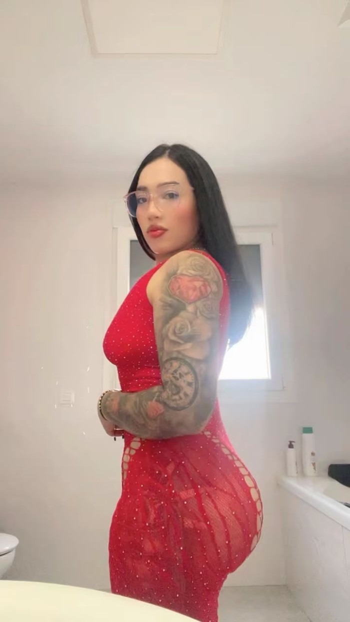 cuerpo y una cara super espectacular de encanto