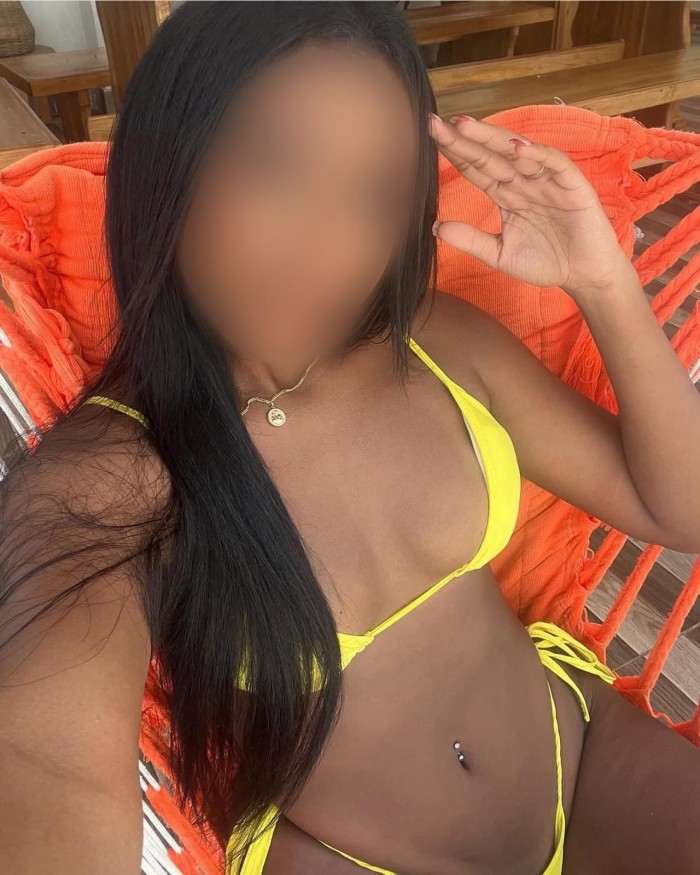 EN ISLA CHICA VOLCAN DE SEXO DISPUESTA AL PLACER