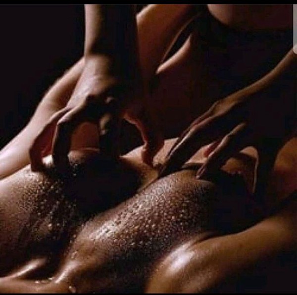 NOVEDAD ERIKA! FIESTERA MORBOSA DISCRETA JUGUETONA IMPLICADA EN EL ALCAZAR