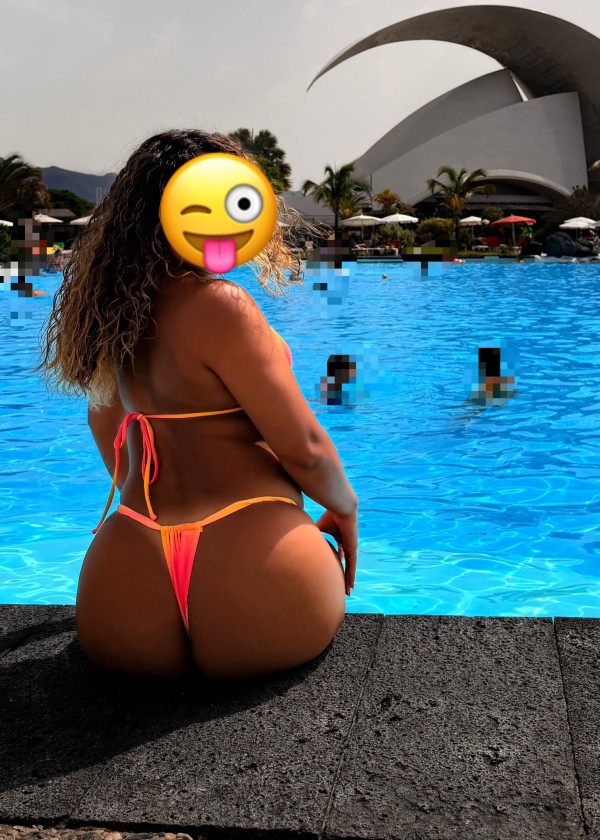 Sexy Latina ardiente recién llegada