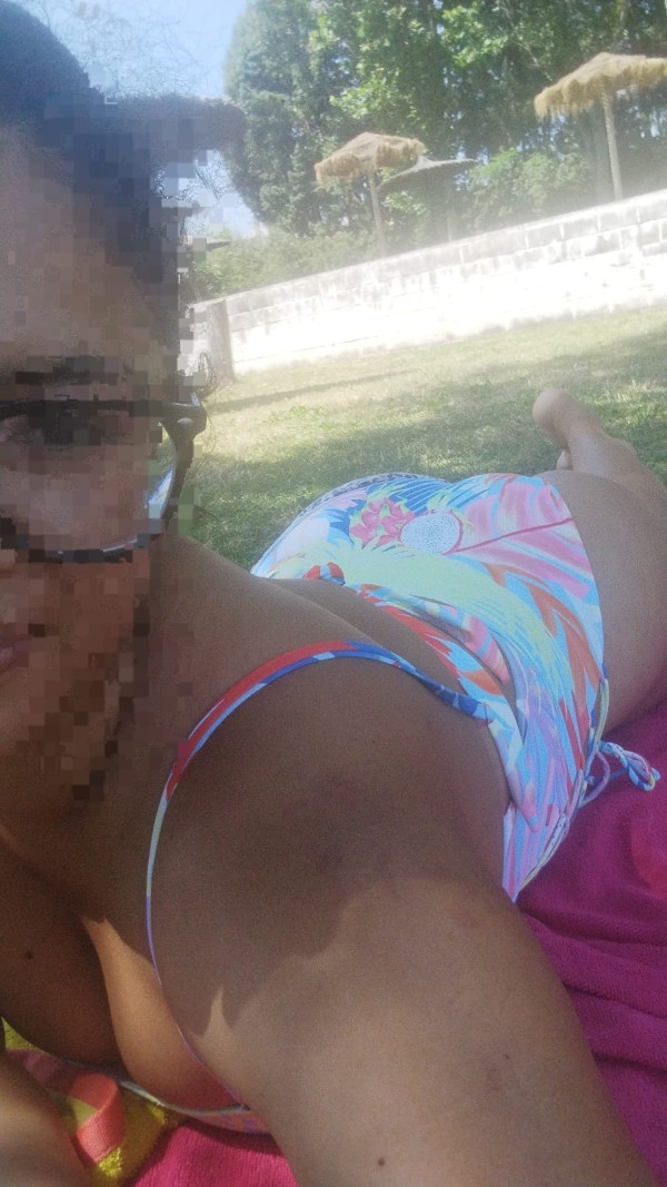 QUITAME MIS BRAGUITAS CON LA BOCA EN COIN
