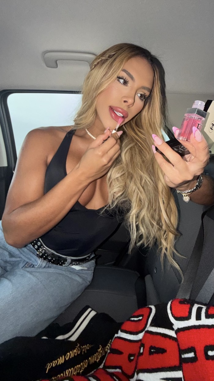 DEEP THROAT XXX PORNSTAR FEMENINA BLONDIE
