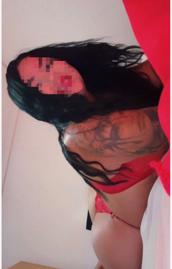 MARIANA COLOMBIANA DIVERTIDA Y CALIENTE CON SITIO