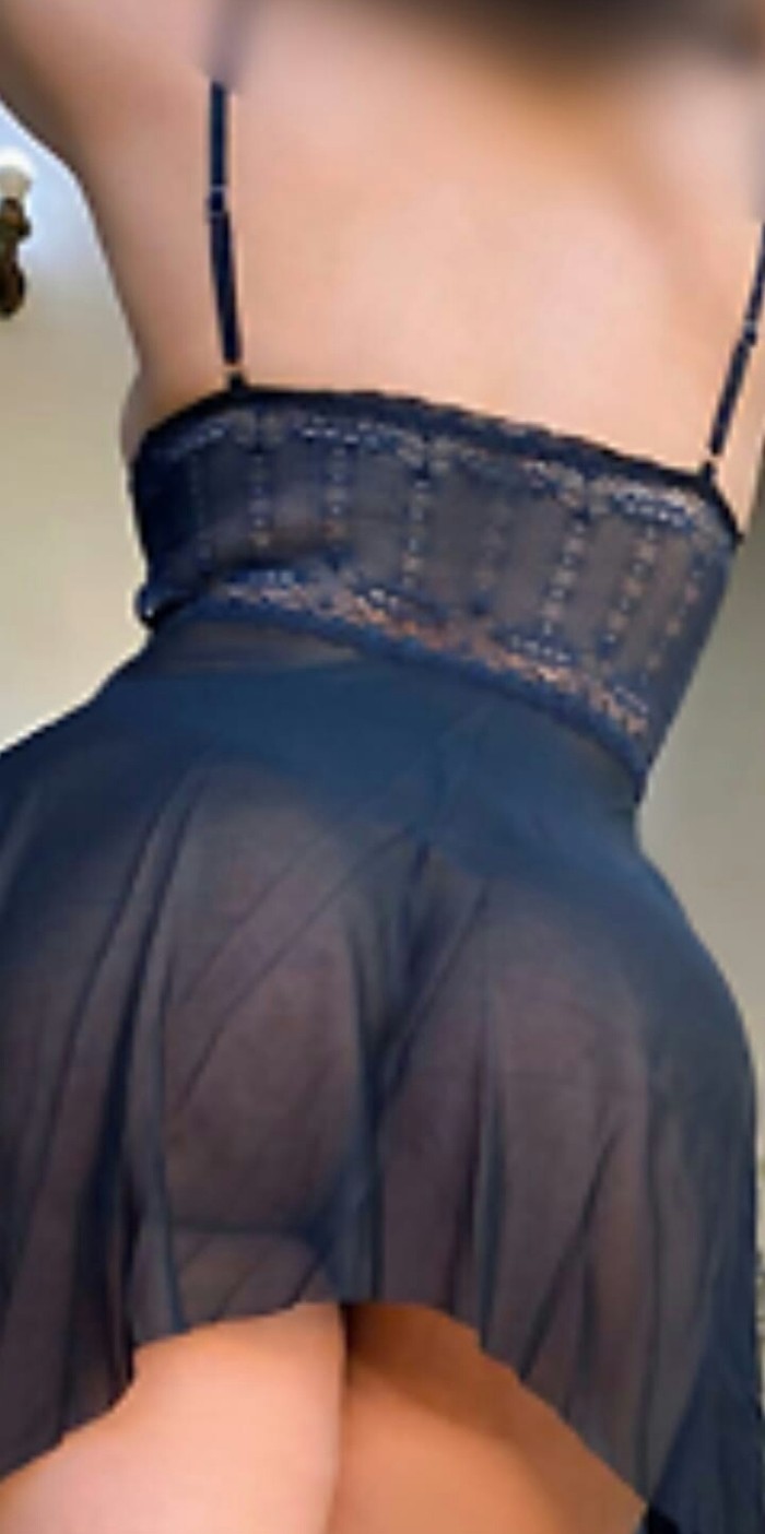 LIA CALIENTE IMPLICADA SENSUAL EN PONFERRADA