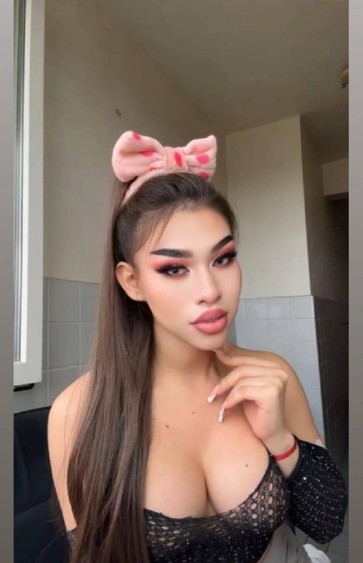 CUERPO DE DIOSA CON HERRAMIENTA DE DIABLA