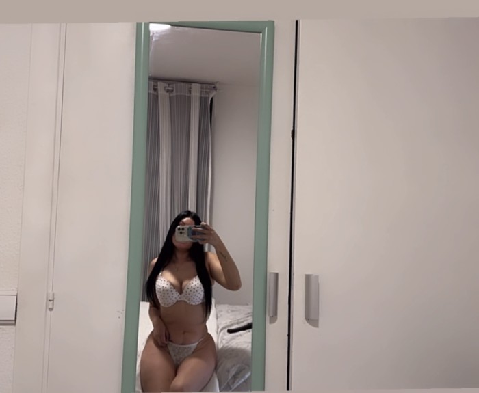 Jovencita muy linda i cariñosa pocos días