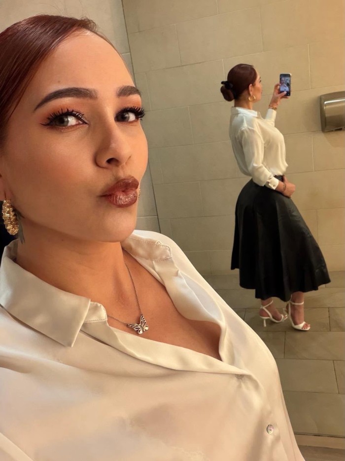 Colombianita sexy fiestera recién llegada