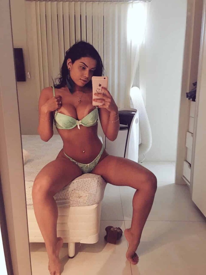 DULCE, BRASILEÑA ESTUPENDA LLEGO PARA DARLA TODA
