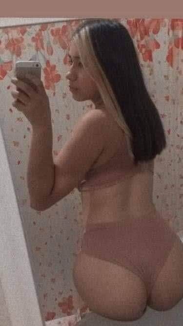 KATY JOVEN ELEGANCIA, SENSUALIDAD Y UNA COMPAÑÍA INOLVIDABLE EN ELCHE
