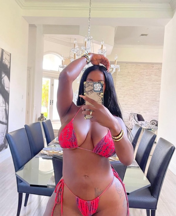 MORENAZA ARDIENTE REINA DE PLACER CON GANAS DE SEX