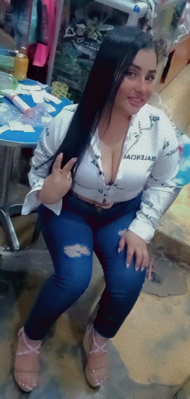 DELICIOSA IMPLICADA EXQUISITA  MUY COMPLETA CON GANAS DE DIVERSION