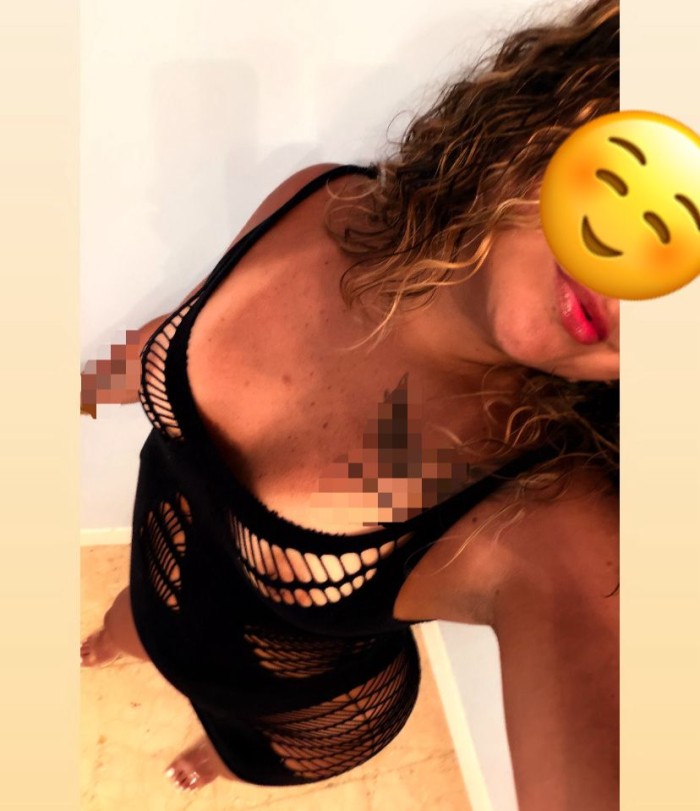 Jovencita Latina muy cachonda