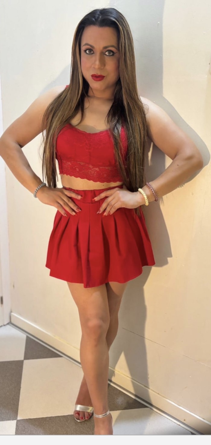 Trans paraguaya muy zorrita en la cama – Entrevias