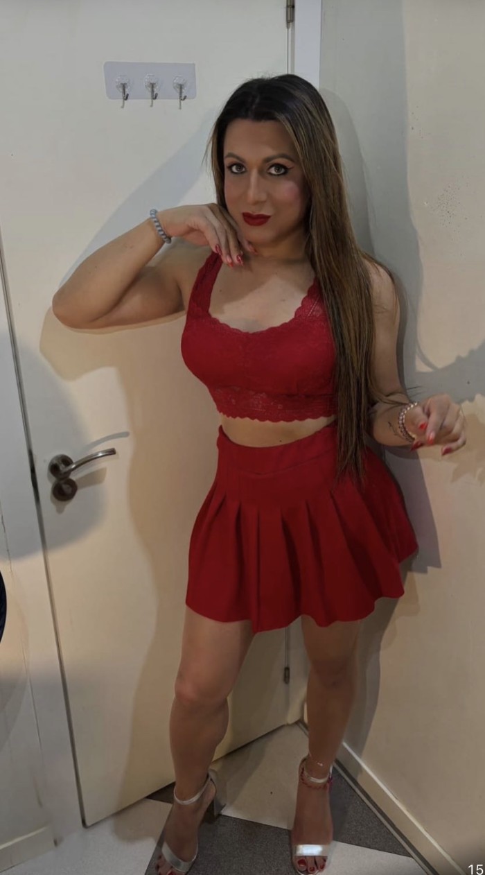 Trans paraguaya muy zorrita en la cama – Entrevias