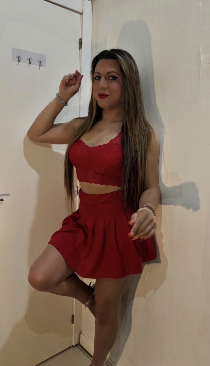 Trans paraguaya muy zorrita en la cama – Entrevias
