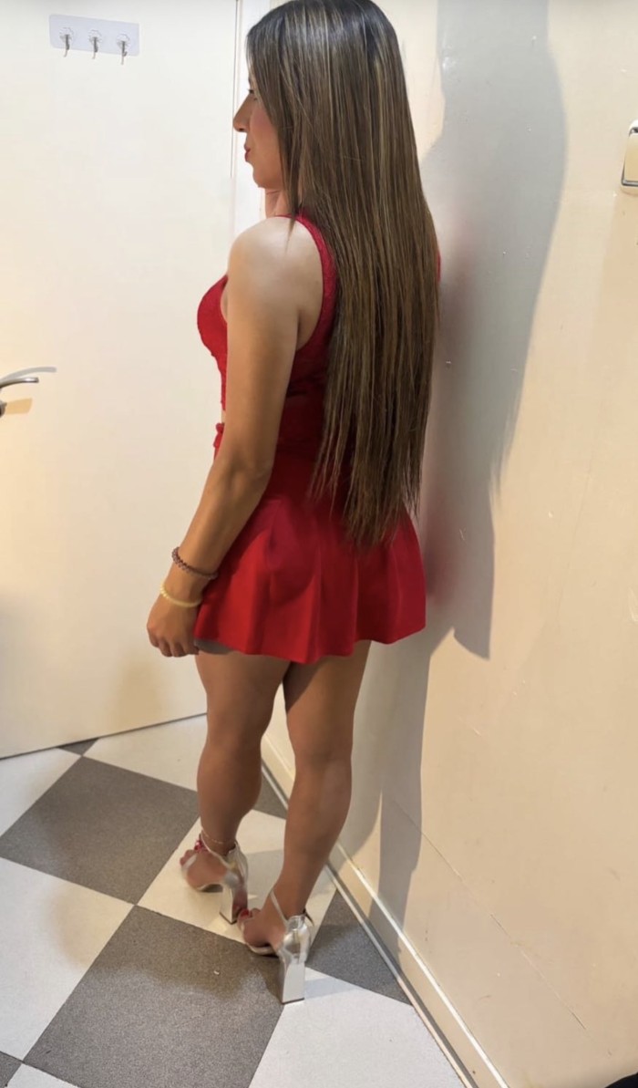 Trans paraguaya muy zorrita en la cama – Entrevias