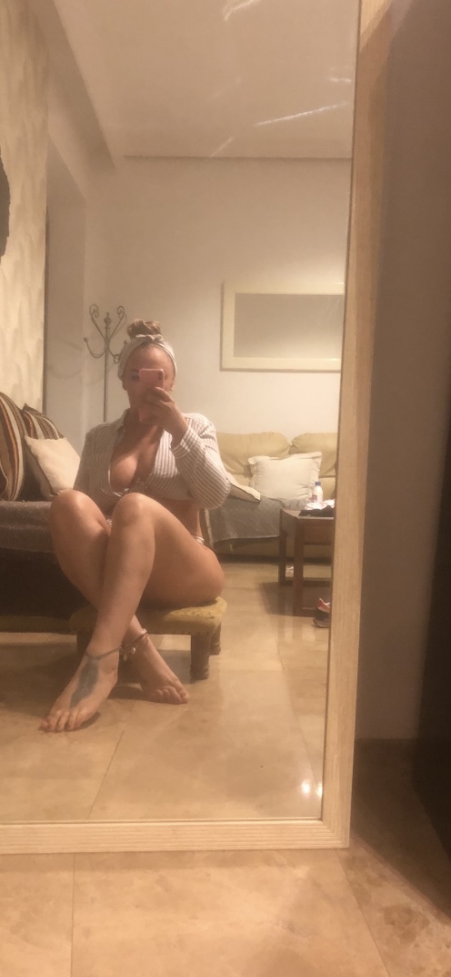LAURA OFREZCO DE TODO Y PARA TODOS LOS GUSTO