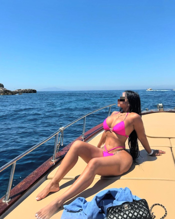 KIM SEXO SALVAJE, SOY TU JUGUETE,GARGANTA PROFUNDA