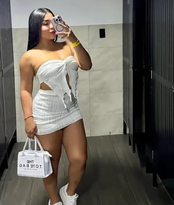 ESTUDIANTE 19 AÑITOS FIESTERA  FRANCÉS NATURAL POS