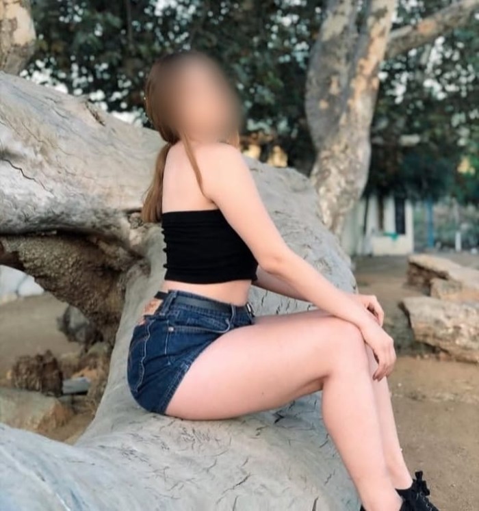 EN PLAZA CASTILLA COMPLACIENTE SOY UNICA EN SEXO