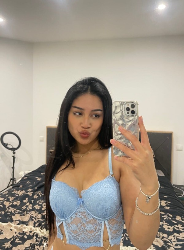 Jovencita morbosa