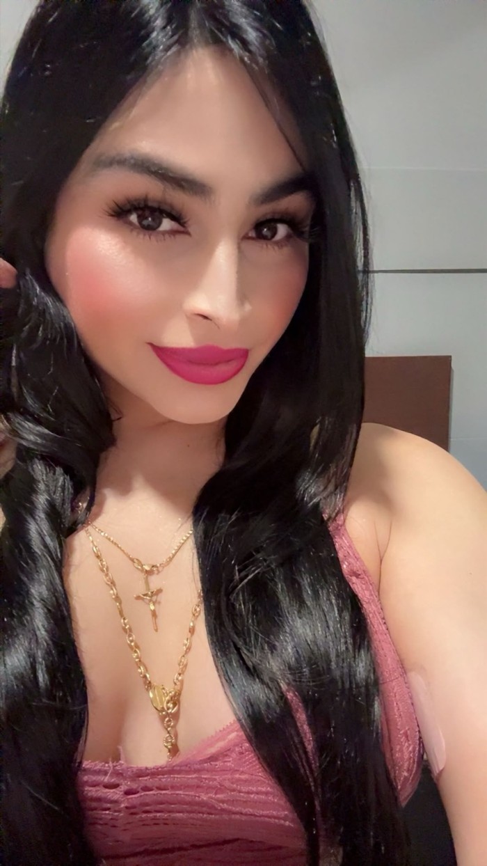 TRANS VERSATIL ARDIENTE FIESTERA NOVEDAD EN VILLEN