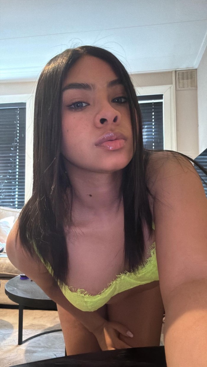 CAMILA ARIDENTE UN SERVICIO UNICO VEN Y PRUEBAME