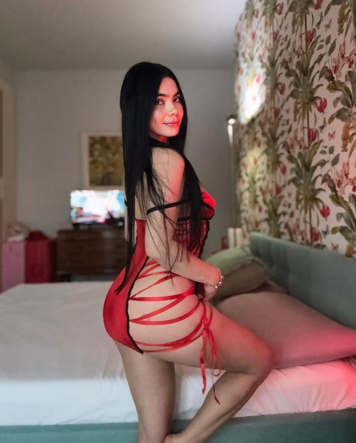 Sexi colombiana mente abierta, muy guarra. Gandia