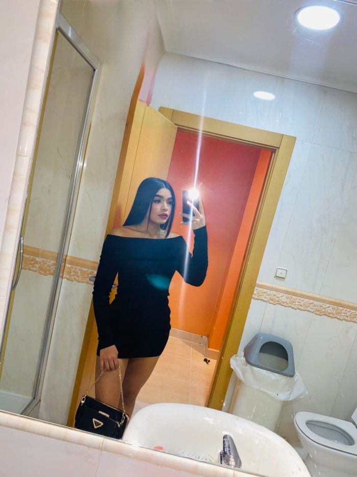 Estrella Jovencita Latina