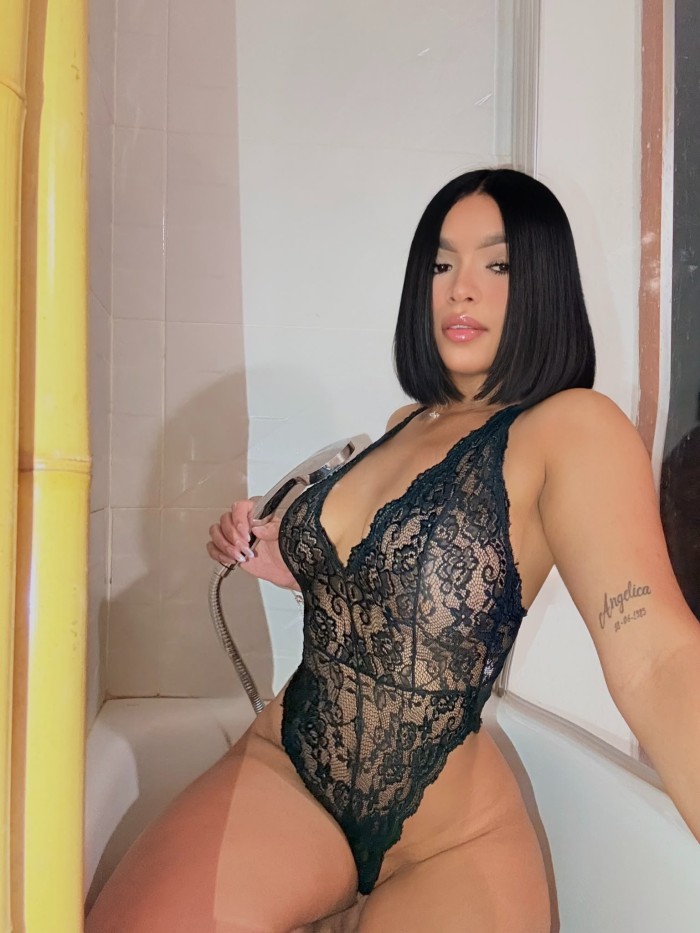 Estrella Jovencita Latina