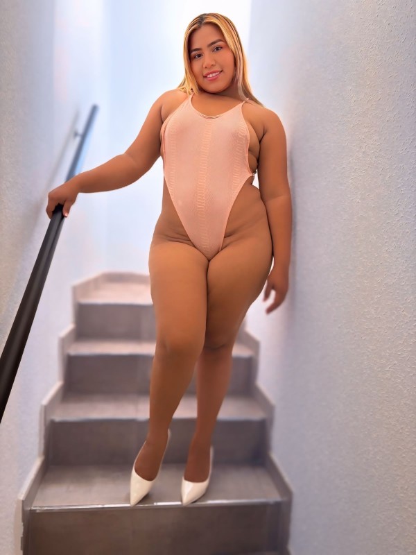 escort cachonda rica en lucena