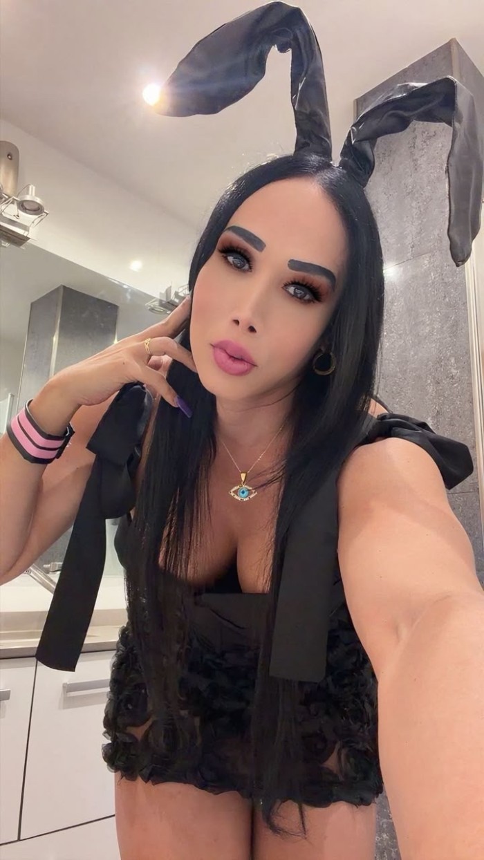Hermosa trans modelo ejecutiva en pamplona salidas
