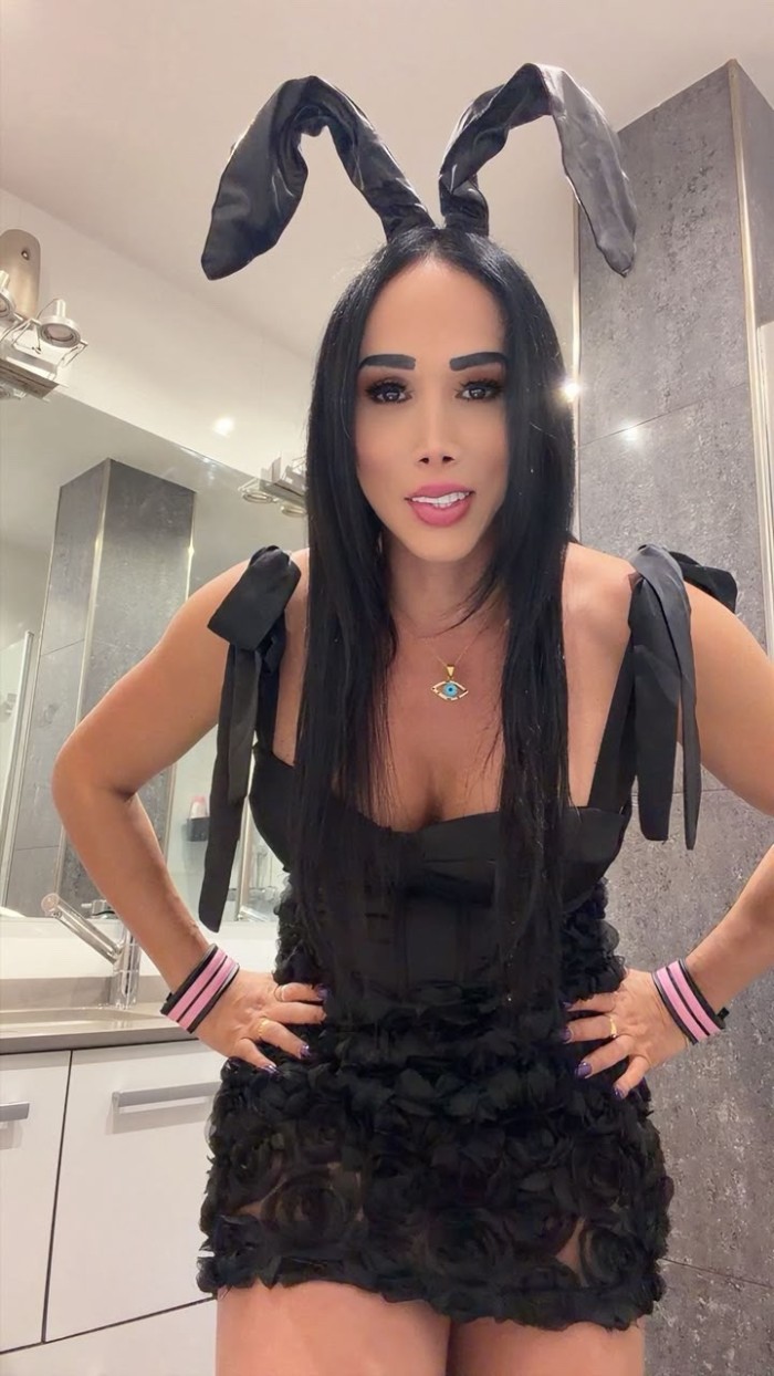Hermosa trans modelo ejecutiva en pamplona salidas
